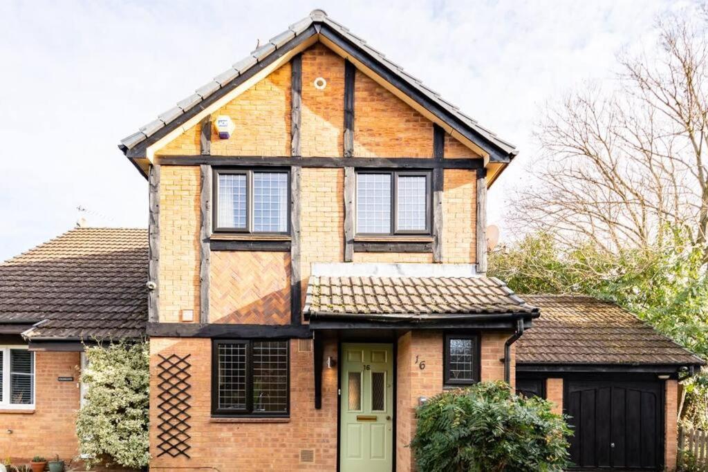 Ratby House - Spacious 3 Bed With Garden & Parking Earley Kültér fotó